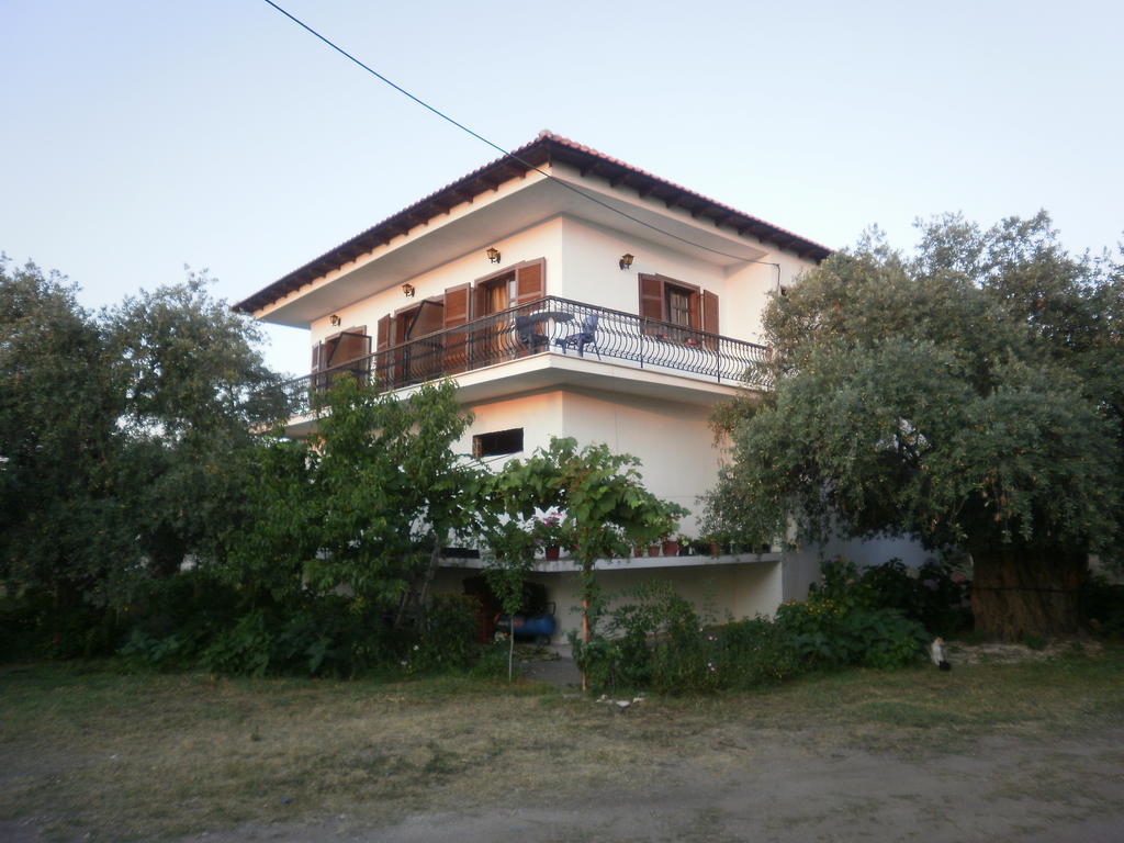 Villa Thomi Skala Rachoni  Extérieur photo